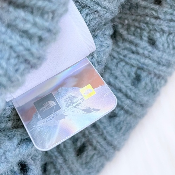 The North Face Unisex City Street Beanie - Picture 6 of 6